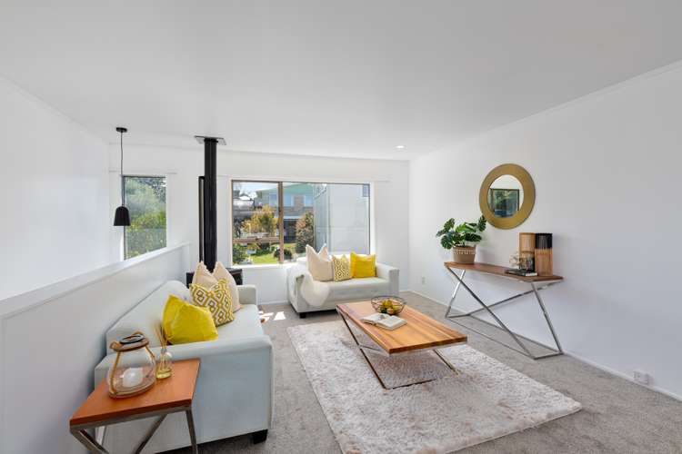 2/27 Knightsbridge Drive Forrest Hill_5