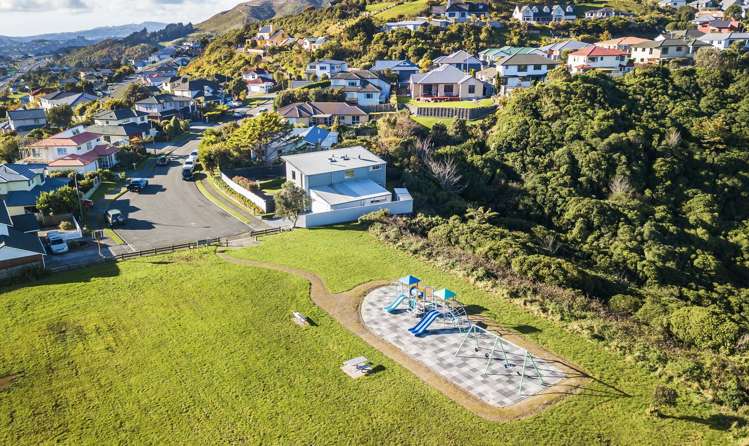 7 Pikitanga Close Tawa_33