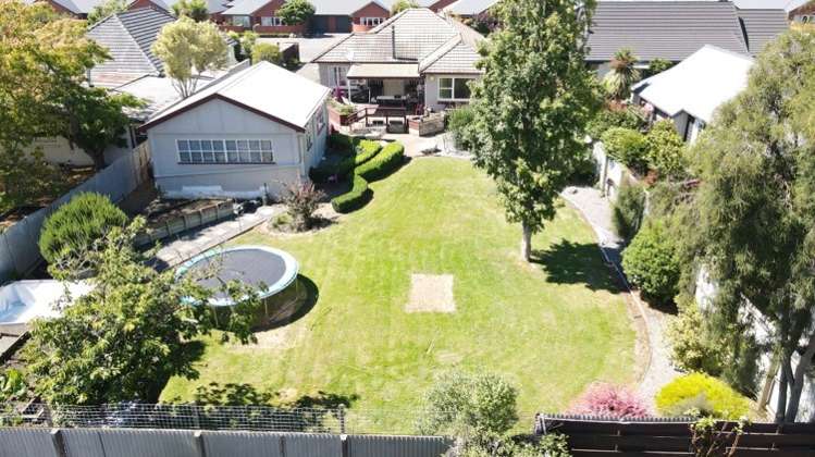 7 Creek Road Allenton_13