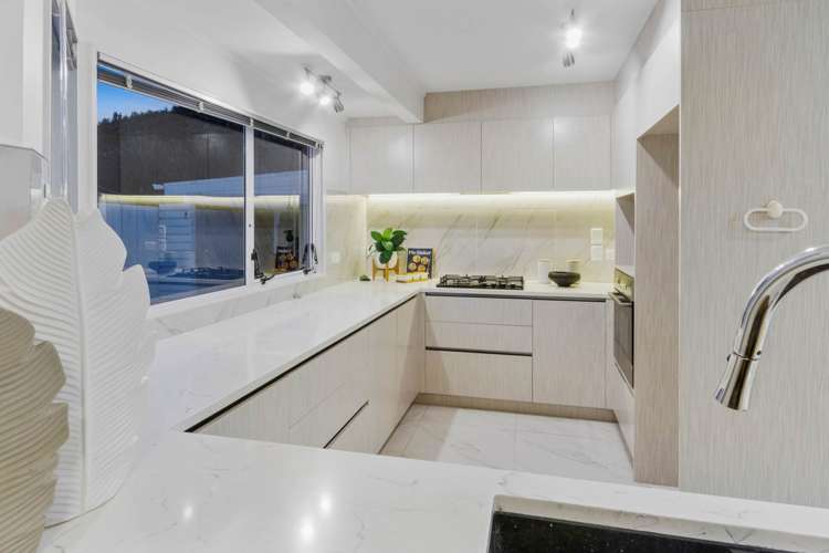 16 Winhall Rise Remuera_8