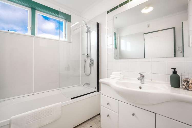 177 Grant Road Thorndon_16