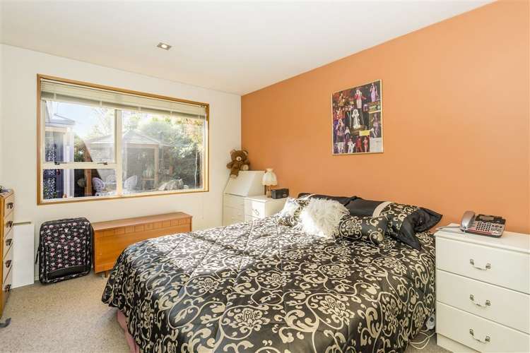 2/107 Middlepark Road Sockburn_5