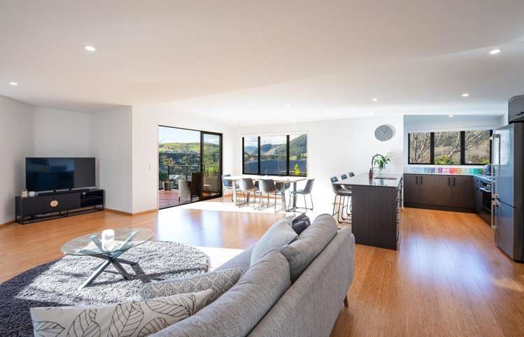 8 Calamaras Street Enner Glynn_8