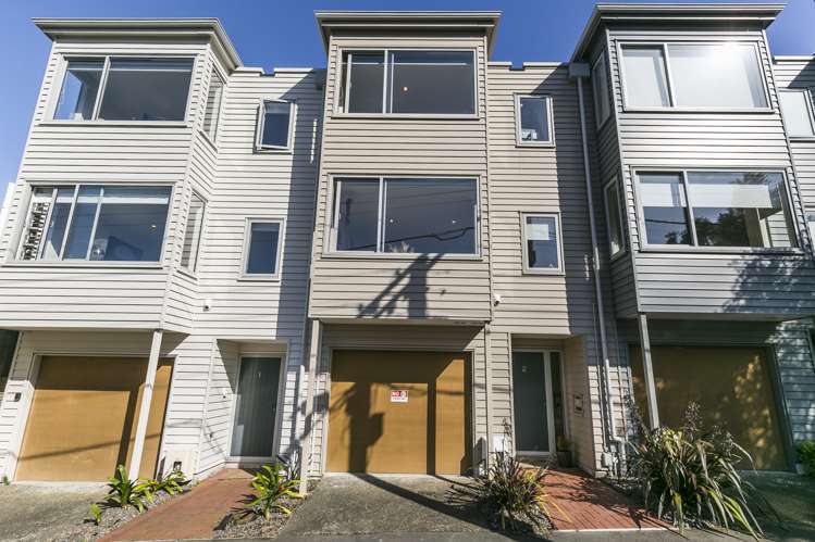 2/15 Roxburgh Street Mount Victoria_14