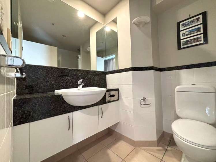 511/100 Greys Avenue City Centre_7