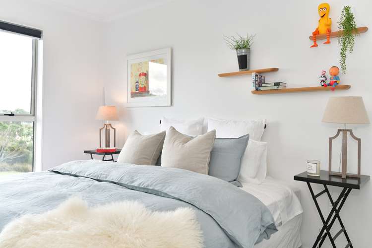 2 Couldrey Crescent Red Beach_9