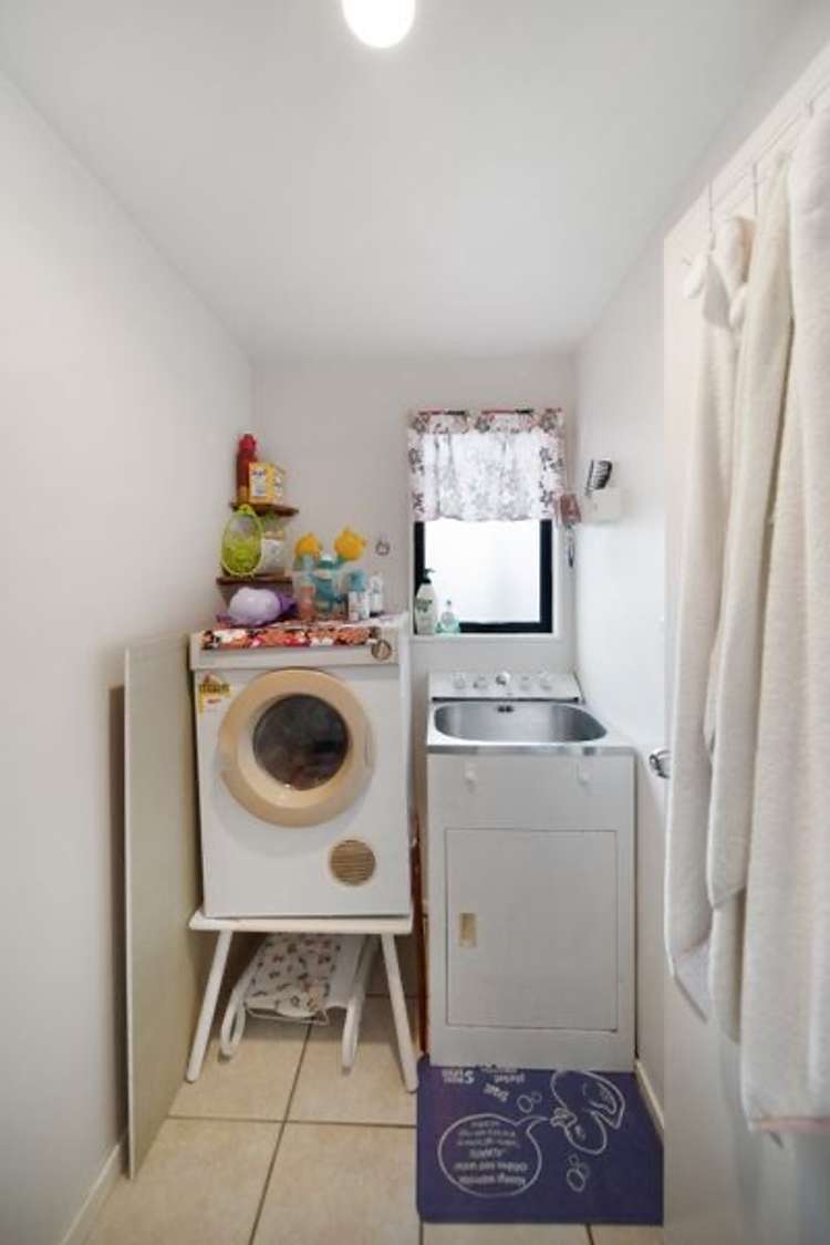 3/16 Yang Place Papakura_12