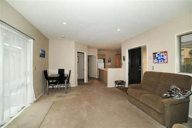 4/372 Yaldhurst Road Russley_4