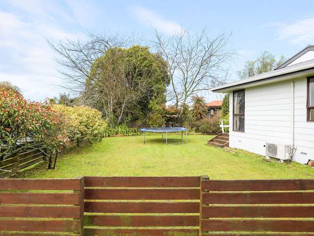 6 Luke Place Fairy Springs_2