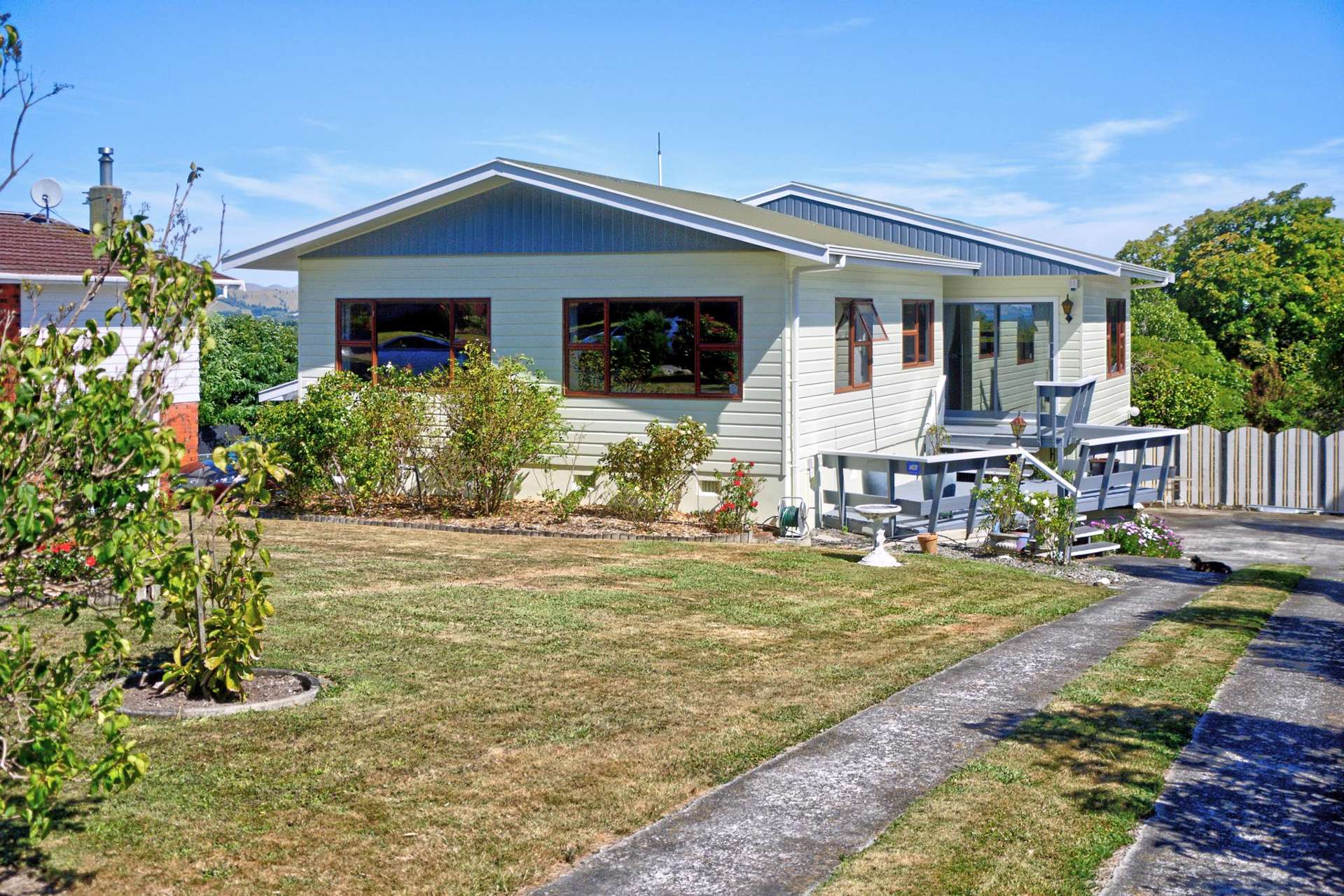 29 Puriri Crescent Lansdowne_0