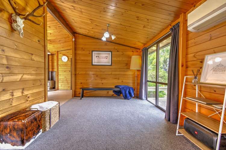 2/134 Barrett Road Temple View_11