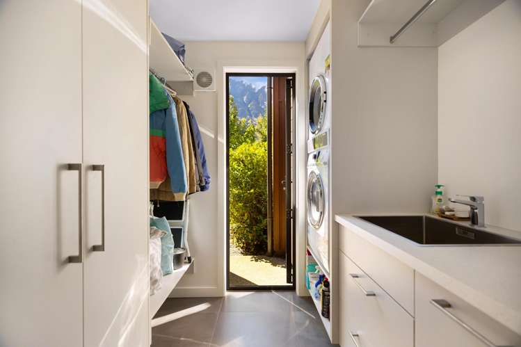 1 Brett Lane Jacks Point_18