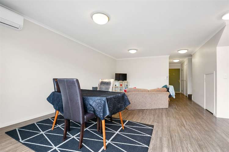 63 Chiefs Court Hamilton East_1