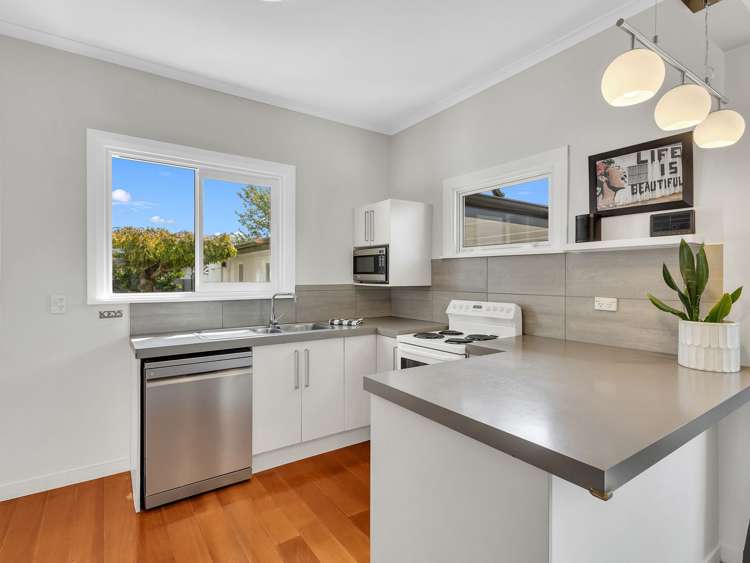 215 Riverslea Road South Akina_8