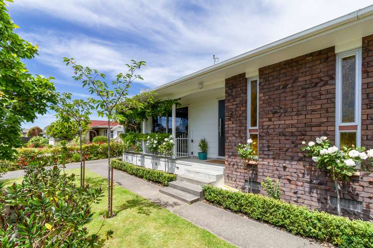 42 Trigg Crescent Taradale_17