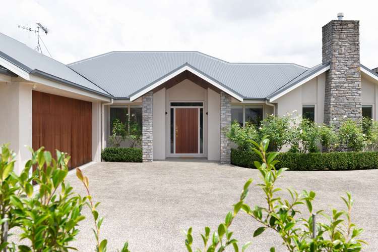 88 Huntington Drive Huntington_2