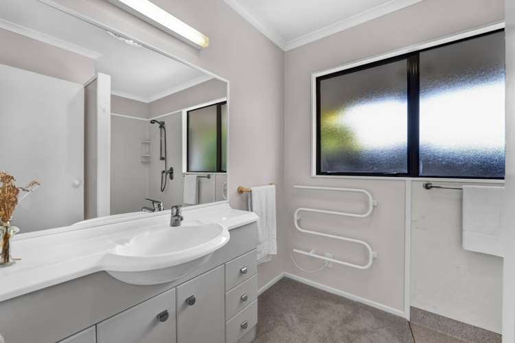 6 Kellyville Heights Merrilands_12