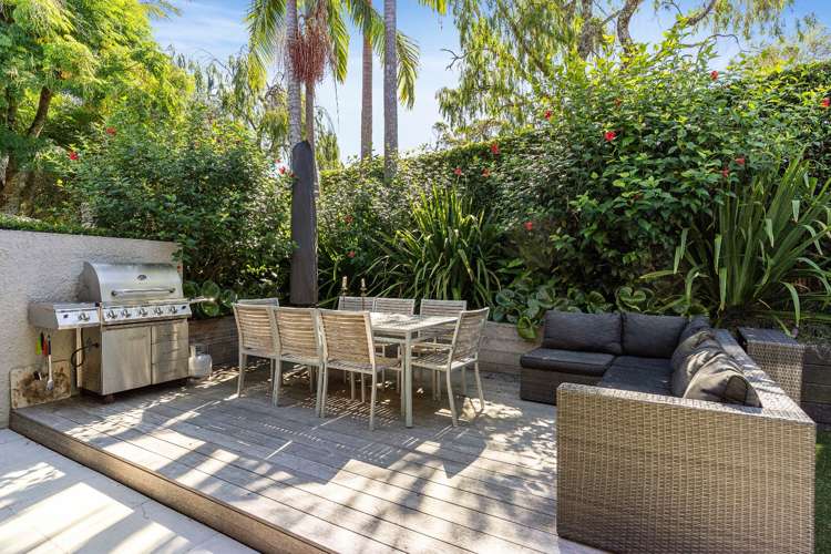 6A Sarsfield Street 1685_3