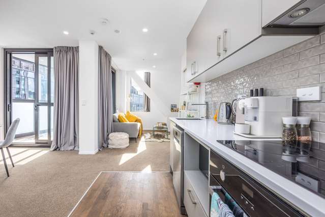 147 Victoria Street West 10015_2