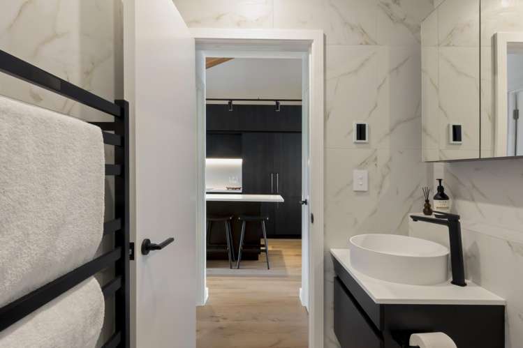 212 Clubhouse Lane, 172 Maori Jack Road Jacks Point_24