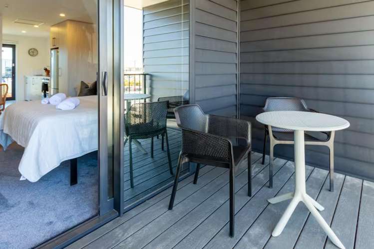3 and 9/8 Wilmer Street Christchurch Central_15