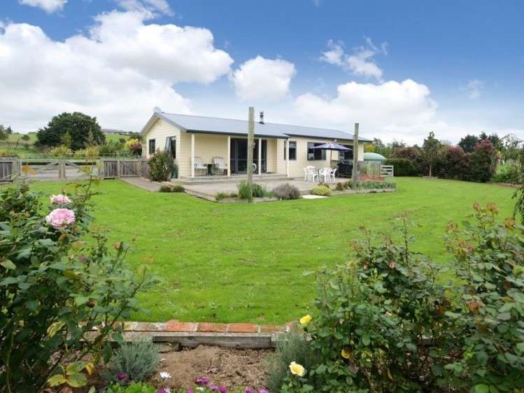 217 Racecourse Road Waipawa_0