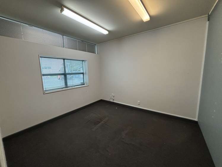 54 Wainui Road Waiwhetu_12