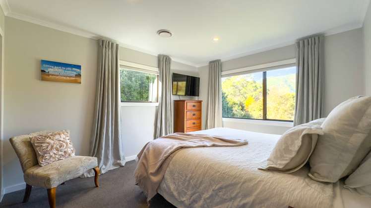 11 Mangotahi Road Thames_11