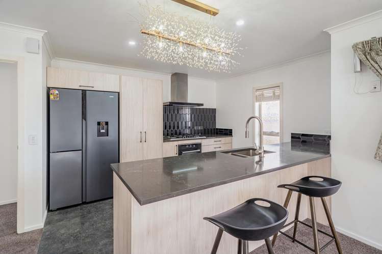 7 Martha Turnell Crescent Manor Park_6
