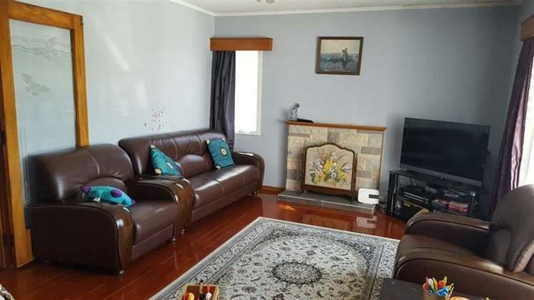 5 Mackenzie Street Te Atatu South_14