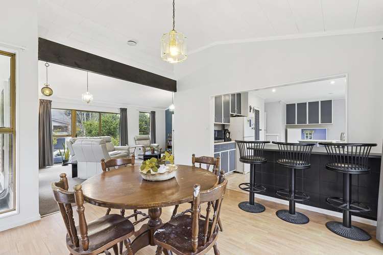 14 Balliol Drive Tawa_8