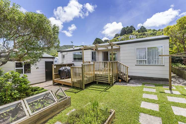 11 John Witton Drive Crofton Downs_14