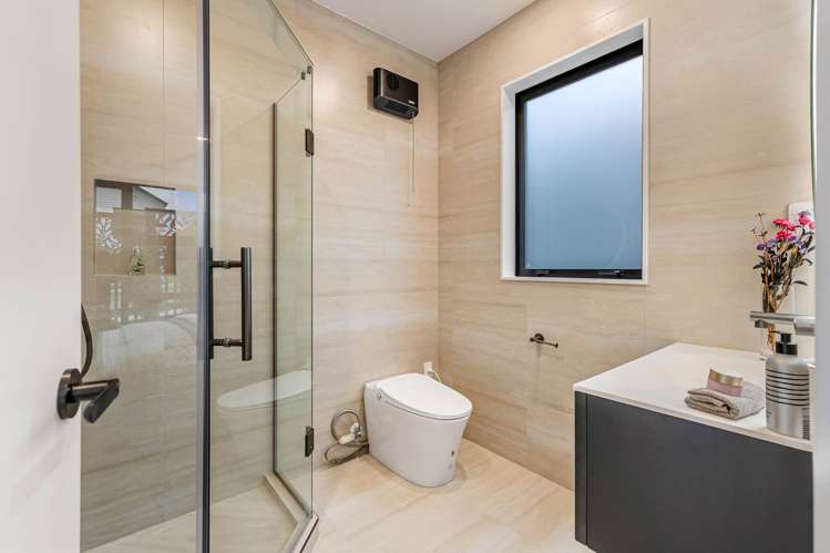69 Huanui Drive Orewa_14