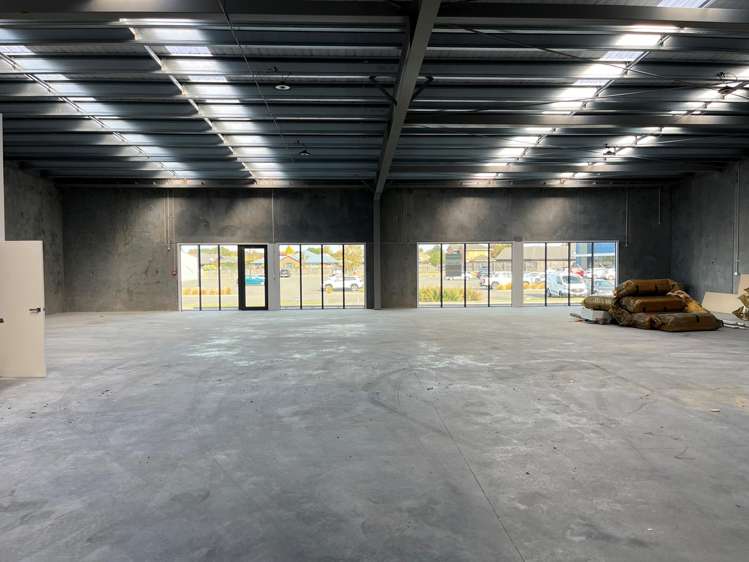 6/1 Lake Bryndwr Lane Burnside_2