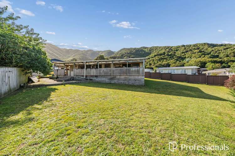 41 Antrim Crescent Wainuiomata_1