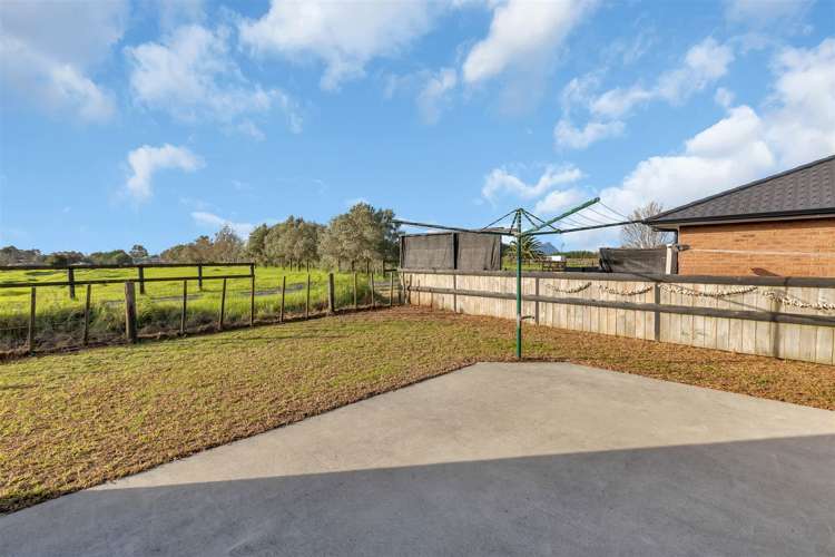 33 Ocean View Rise Ruakaka_19