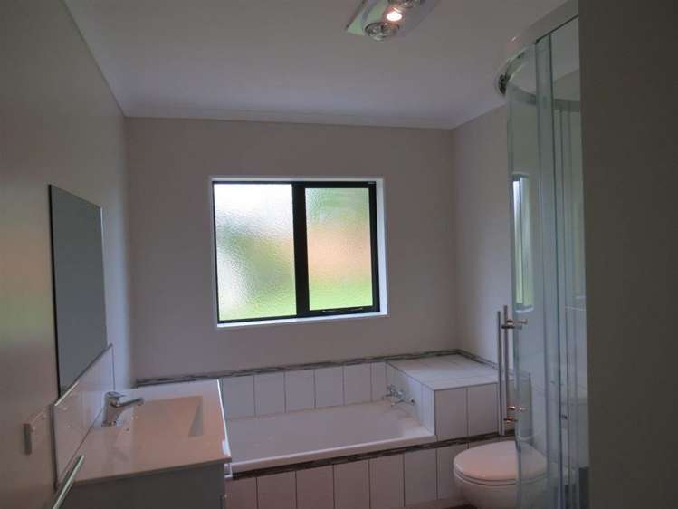 38 Argyle Avenue Levin_5