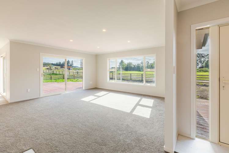 300 White Road Otane_6