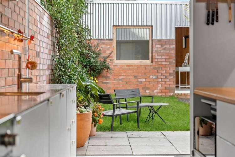 90 Alpha Street Cambridge_21