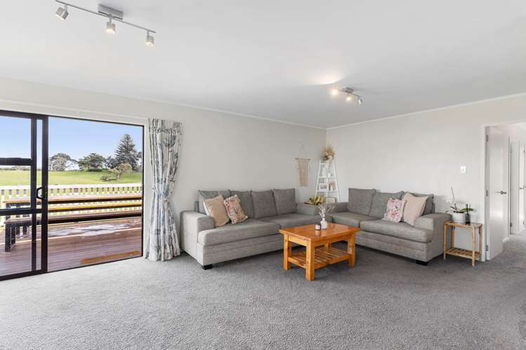 44a Wharf Road Clarks Beach_8