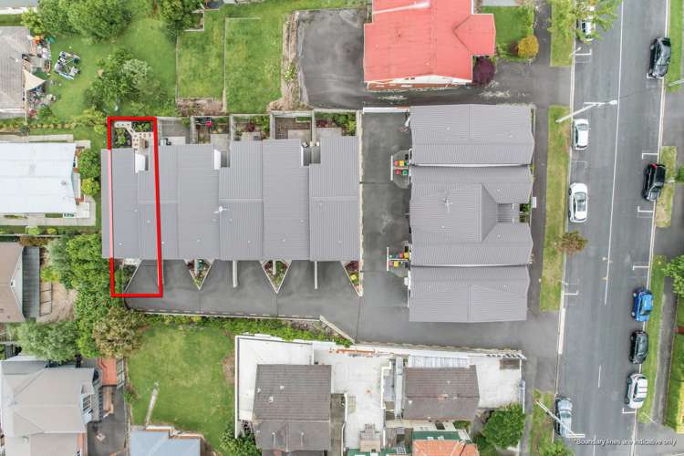 10/25 Thackeray Street Hamilton Lake_19