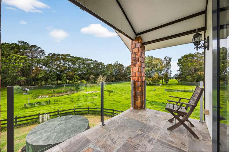 107 Gordon Road Pollok_12