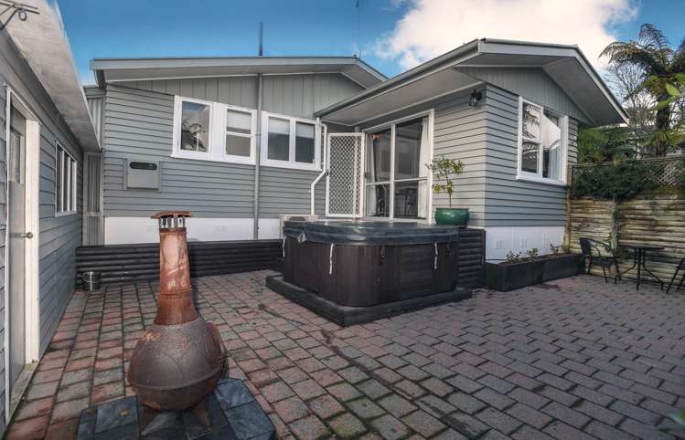 1/23 Sunset Street Hilltop_16