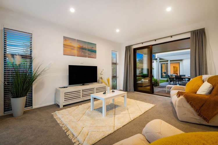 5 Karo Road Beachlands_25