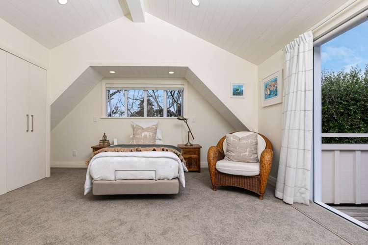 2/42 East Coast Road Milford_10