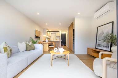 8/246 Kepa Road_4