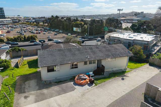 52A Portman & 61 Penrose Road Mount Wellington_1