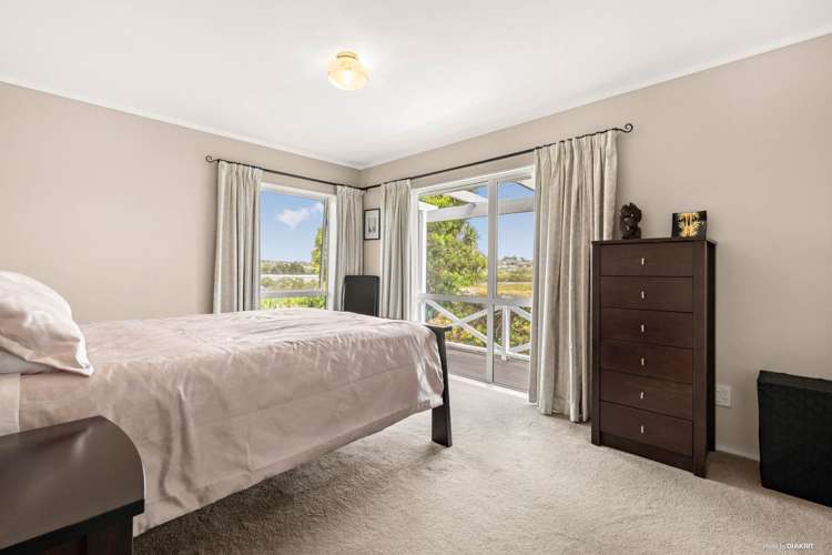 5 Barton Place Orewa_17