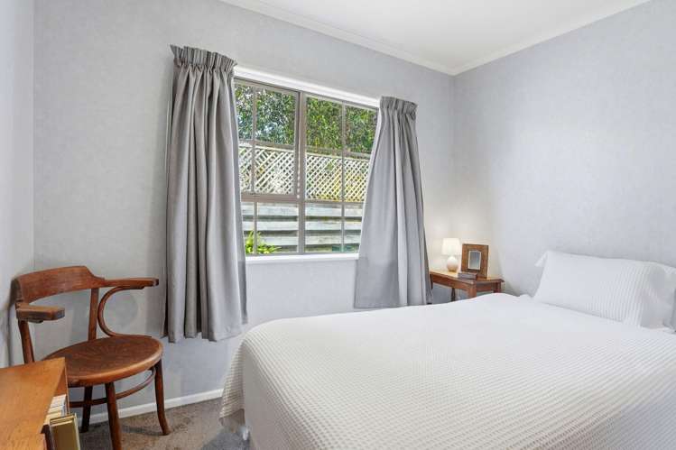 12B Kent Road St Johns Hill_16