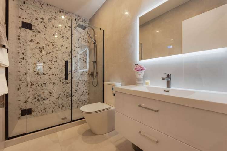 26 Ridgehill Rise Flat Bush_24